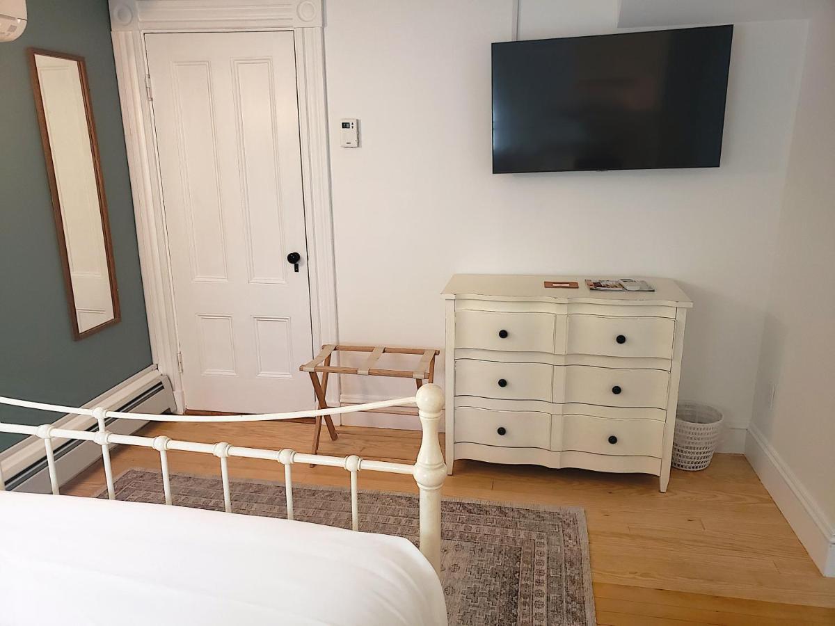 בר הרבור Sand Bar Cottage Inn מראה חיצוני תמונה